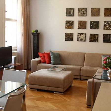 Spacious Elegance In The Heart Of Old Town Praha Eksteriør bilde