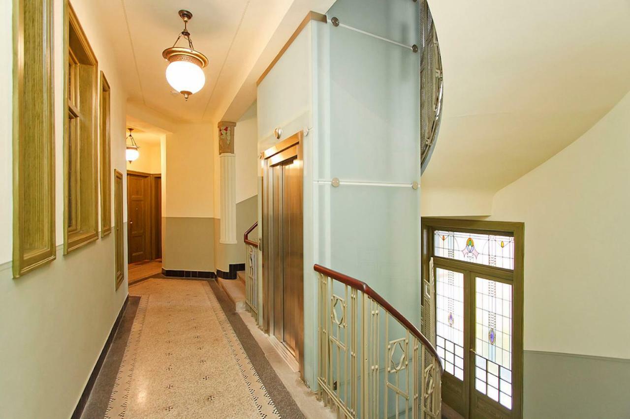 Spacious Elegance In The Heart Of Old Town Praha Eksteriør bilde